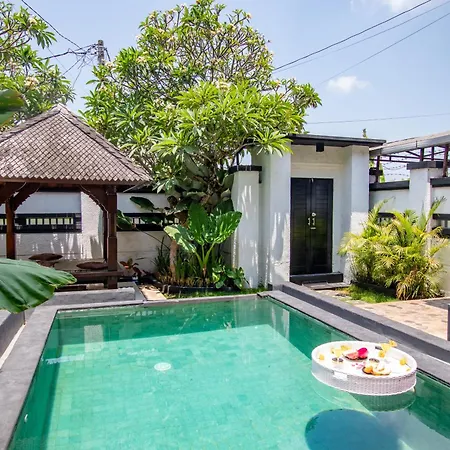 Seminyak - Beautiful 3Bdr Villa In With Big Pool And Rooftop